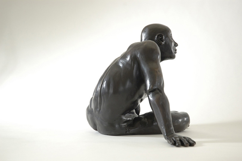 OSIRIS is a variation on the crouching nude male model used for the Tumblers, but in a resting position almost sinking into the ground. 